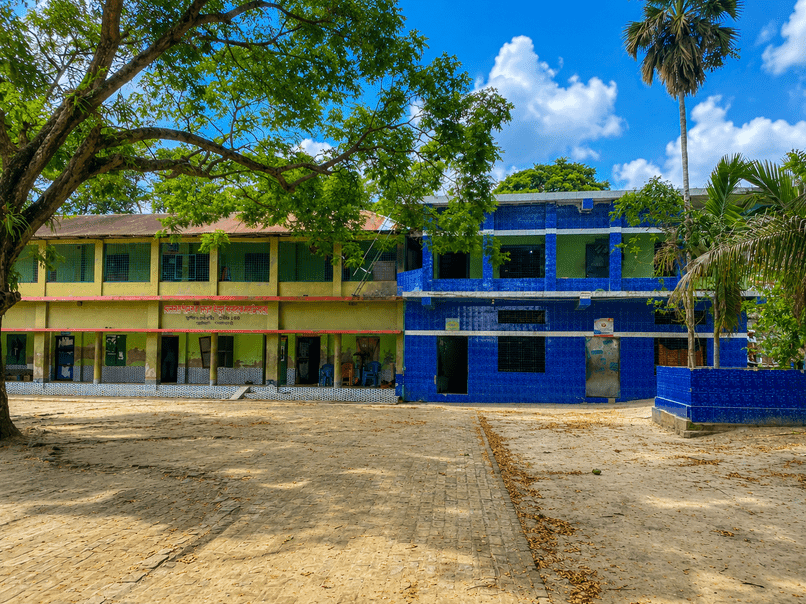 প্রশাসনিক ও একাডেমিক ভবন